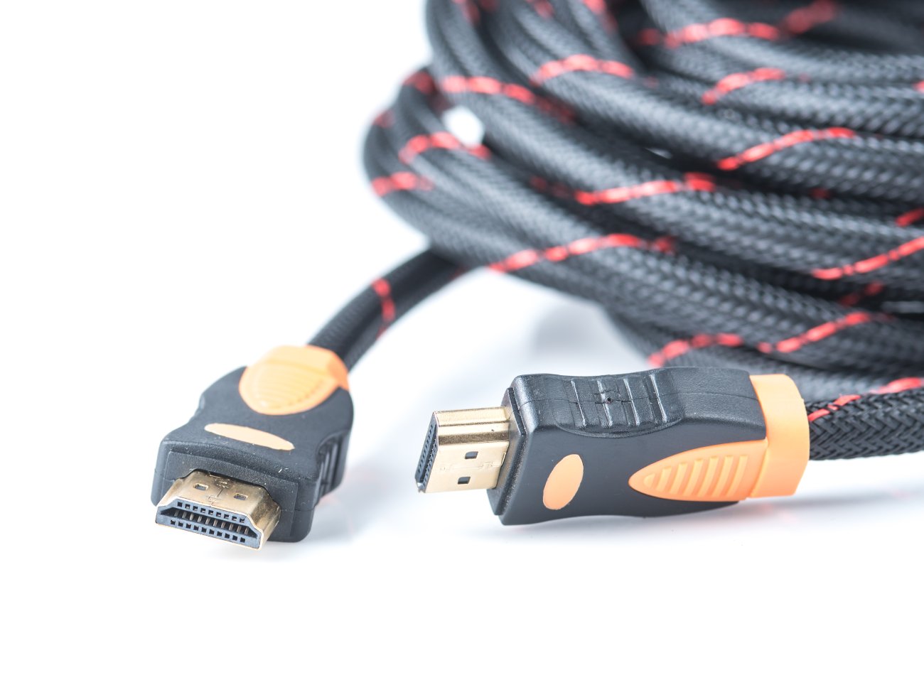 Comment Bien Choisir son Câble HDMI - Normes, Technologies et Solutions Professionnelles - Guide d'Achat par Usage et Budget