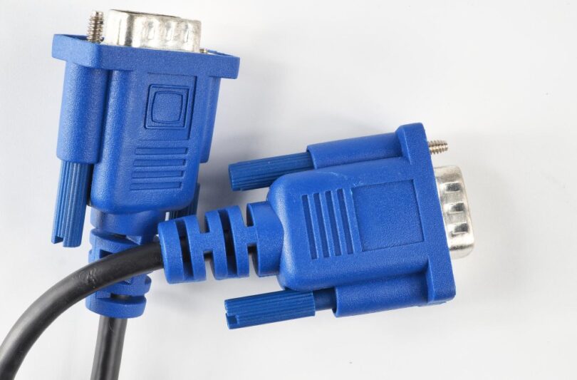 Pourquoi le VGA est-il encore utilisé en 2026 Les 3 domaines où le numérique n'a pas encore gagné